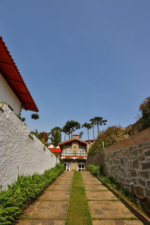Pousada Villaggio Di Roma Campos do Jordão Екстериор снимка