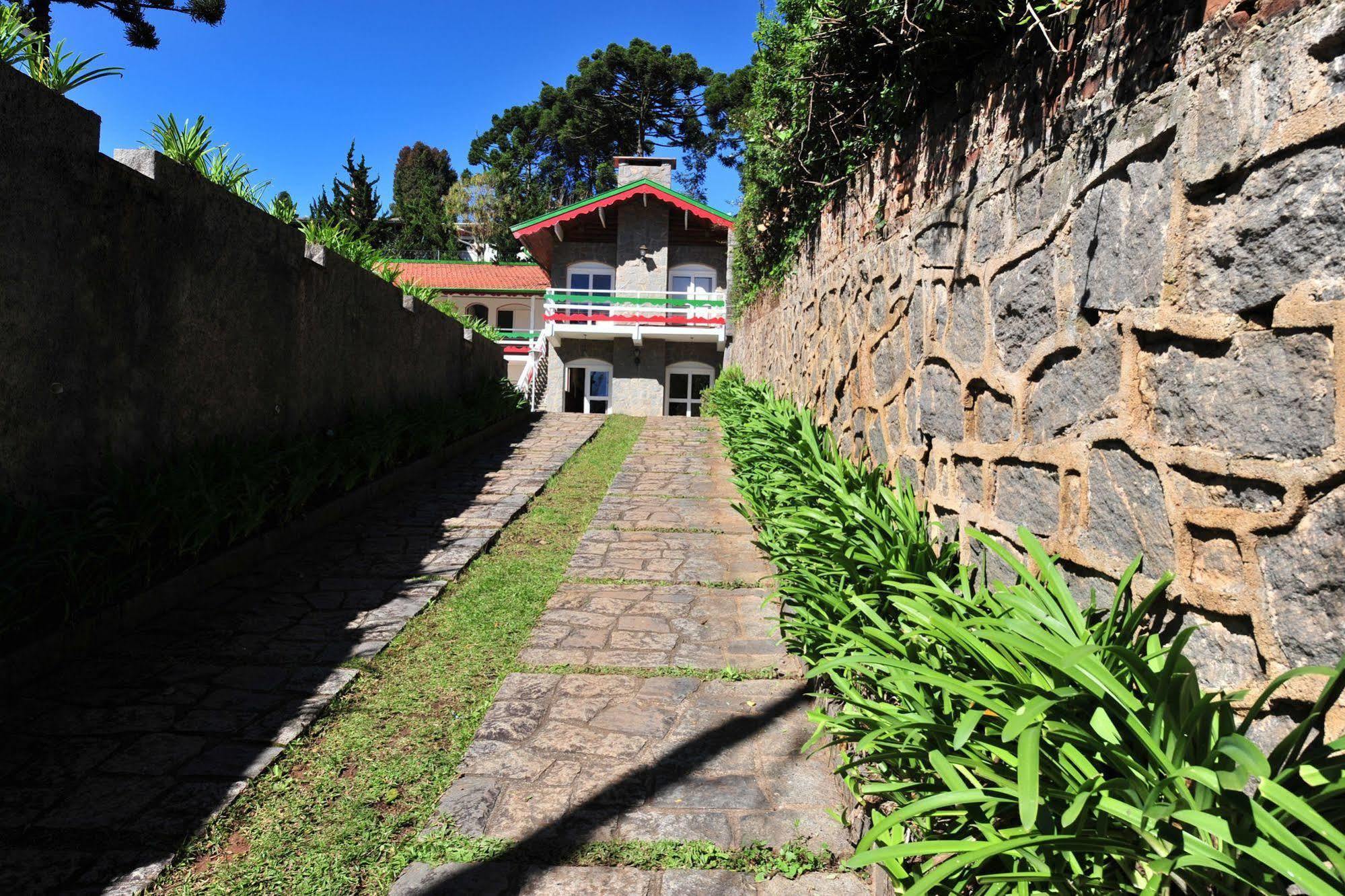 Pousada Villaggio Di Roma Campos do Jordão Екстериор снимка